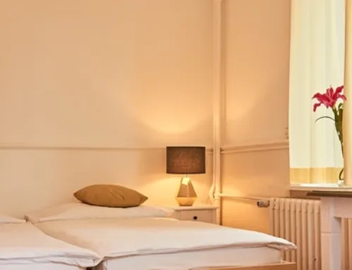 Dreibettzimmer mit Gemeinschatsbad